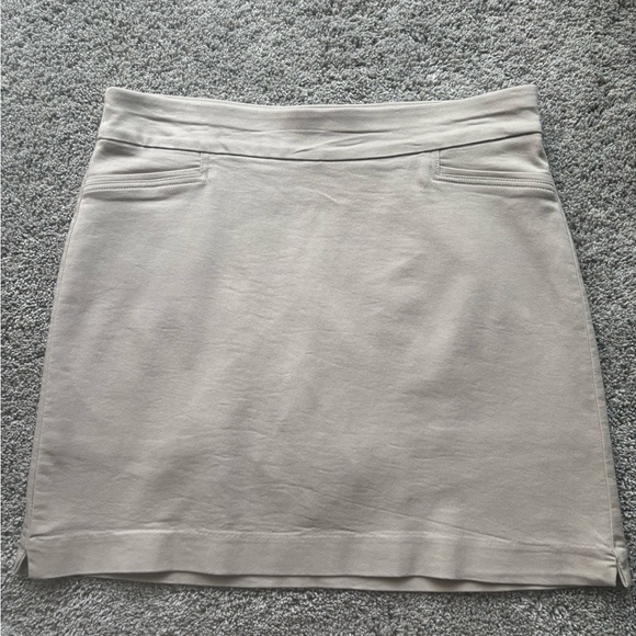 Croft & Barrow Khaki The Effortless Stretch Skort Womens Size 10 Regular - Picture 1 of 7